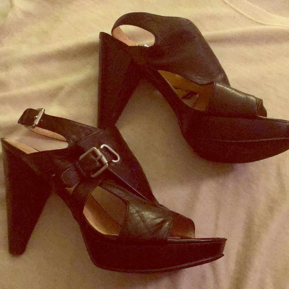 Nine West Black Cutout Dress Sandal